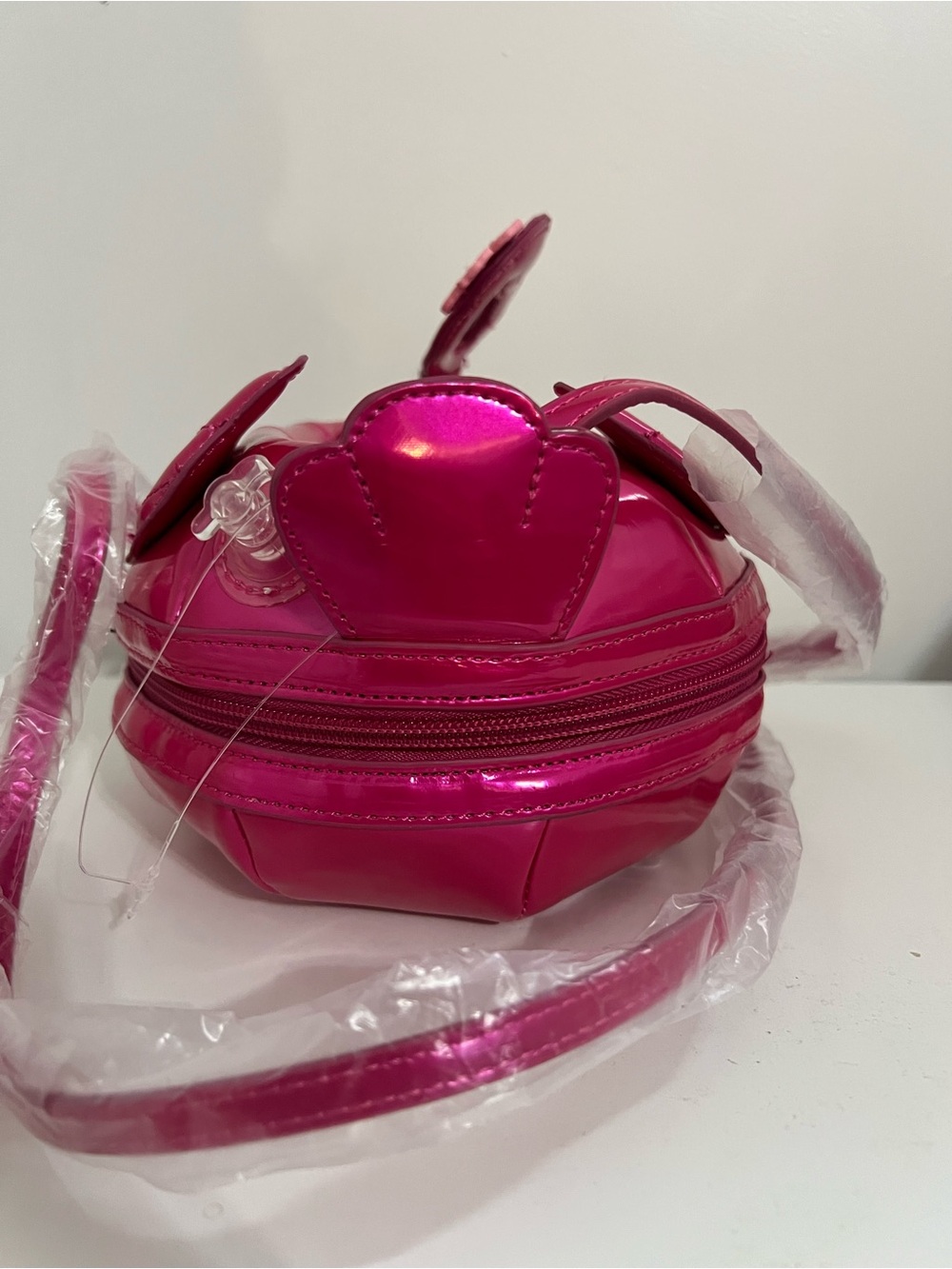 Betsey Johnson Hot Pink Flamingo Pool Floatie Crossbody Bag Hot as Flock - Picture 5 of 10